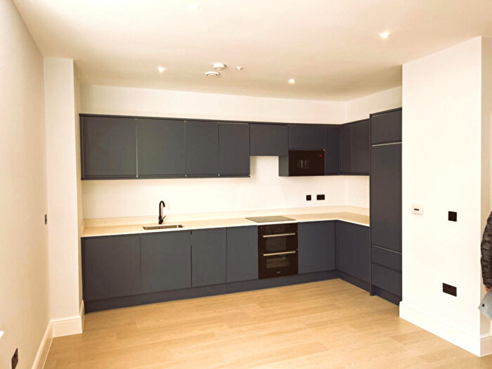 1 Bedroom Flat To Rent In Station Road, Reading, RG1