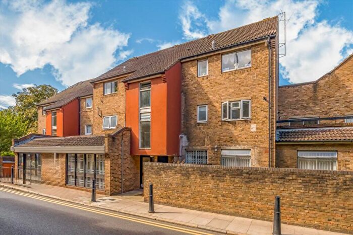 1 Bedroom Flat To Rent In Wapping Lane, Wapping, E1W