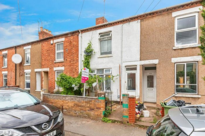 3 Bedroom Terraced House For Sale In Winstanley Road, Wellingborough, NN8