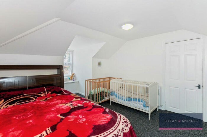 2 Bedroom Flat For Sale In Lansdowne Road, London, N17