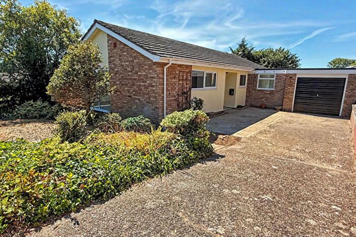 3 Bedroom Detached Bungalow For Sale In Fordingbridge, SP6