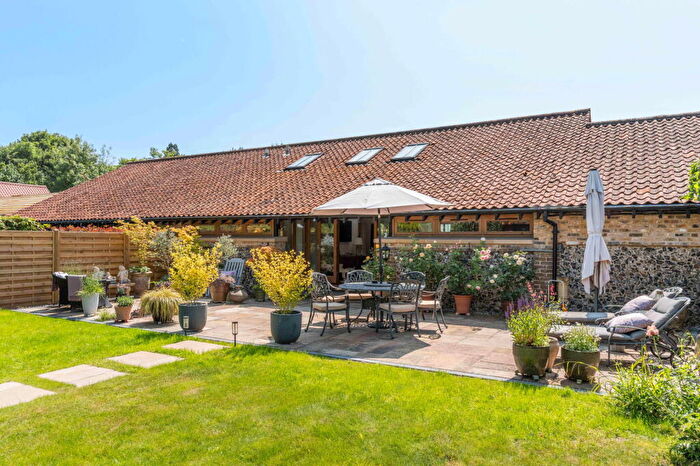 3 Bedroom Barn Conversion For Sale In Great Amwell, Nr Ware, SG12