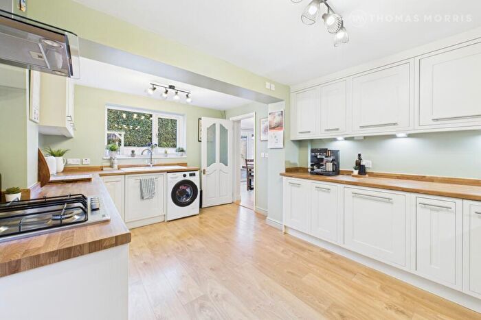 3 Bedroom Semi-Detached House For Sale In Leeds Smith Drive, Sandy, Bedfordshire, SG19