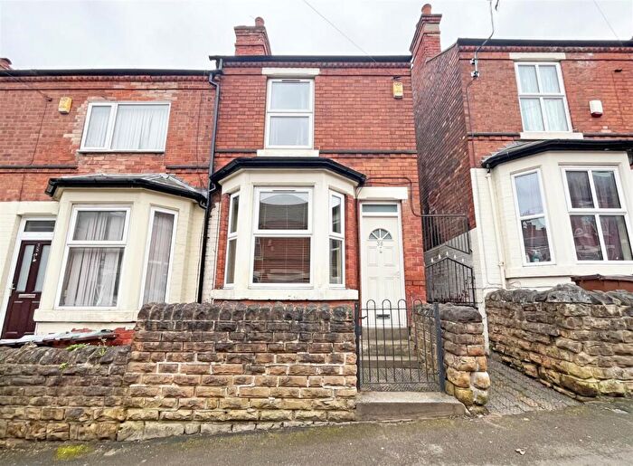 3 Bedroom End Of Terrace House To Rent In Osborne Street, Nottingham, NG7