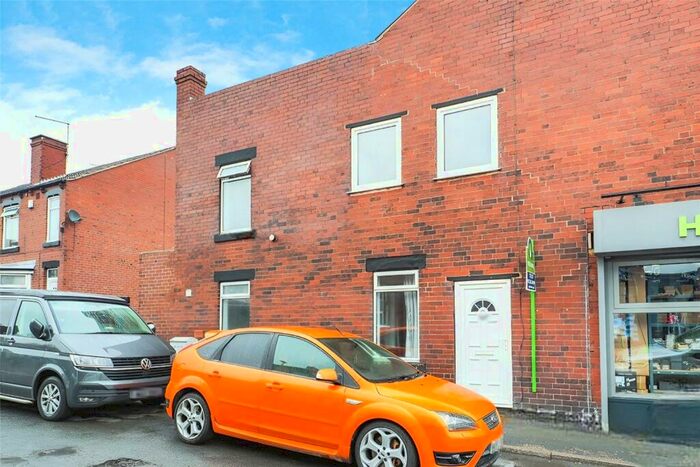 3 Bedroom End Of Terrace House To Rent In Midland Road, Royston, Barnsley, South Yorkshire, S71