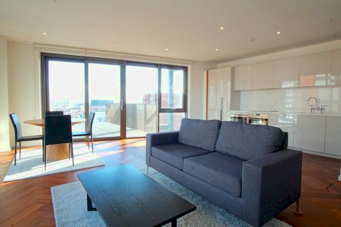 2 Bedroom Flat To Rent In Capital Building, New Union Square, London, SW11