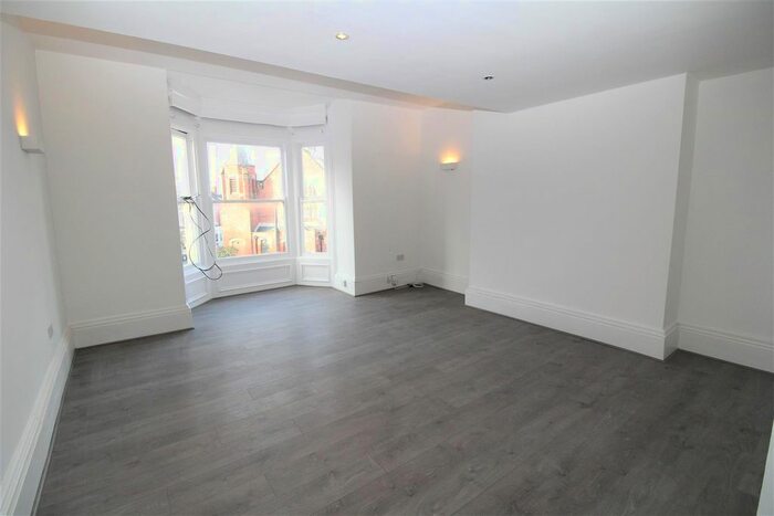 3 Bedroom Maisonette To Rent In North Parade, Whitley Bay, NE26