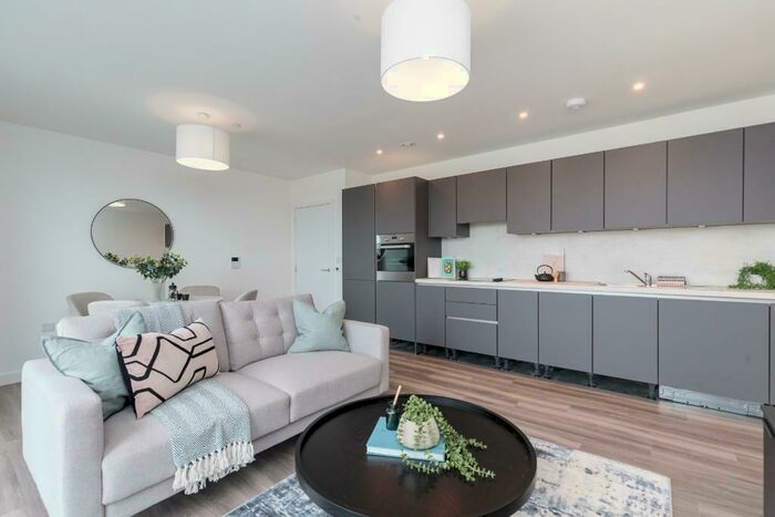 2 Bedroom Flat To Rent In Thunderer Street, London, E13