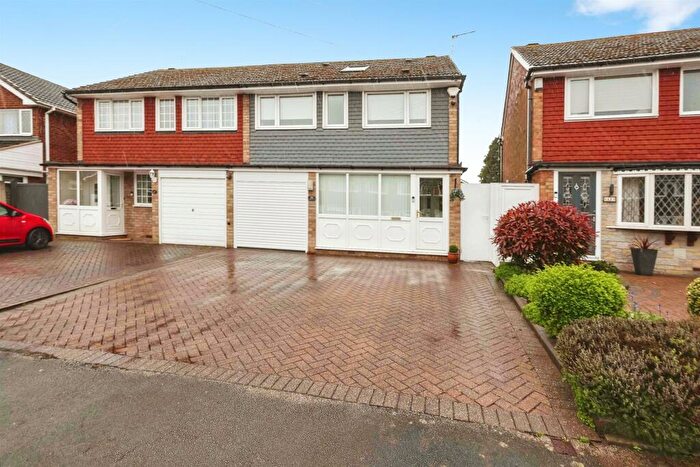 3 Bedroom Semi-Detached House For Sale In Carlton Mews, Birmingham, B36