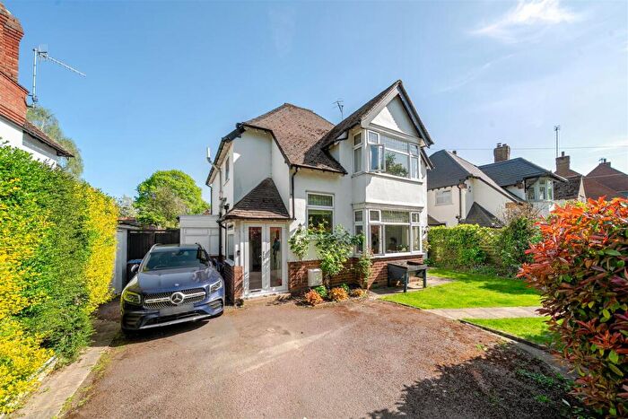 3 Bedroom Detached House For Sale In Warwick Crescent, Stratford-Upon-Avon, CV37