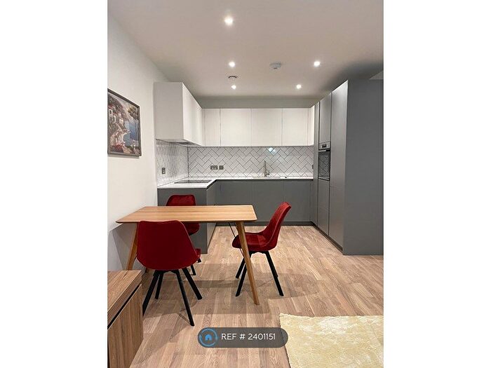 1 Bedroom Flat To Rent In Edwin House, Southall, UB1