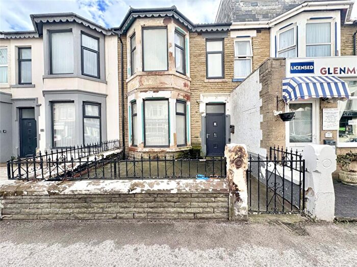 5 Bedroom Terraced House For Sale In Woodfield Road, Blackpool, Lancashire, FY1