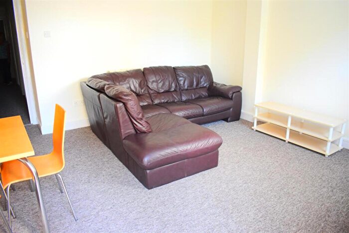 2 Bedroom Apartment To Rent In Queen Street, Portsmouth, PO1