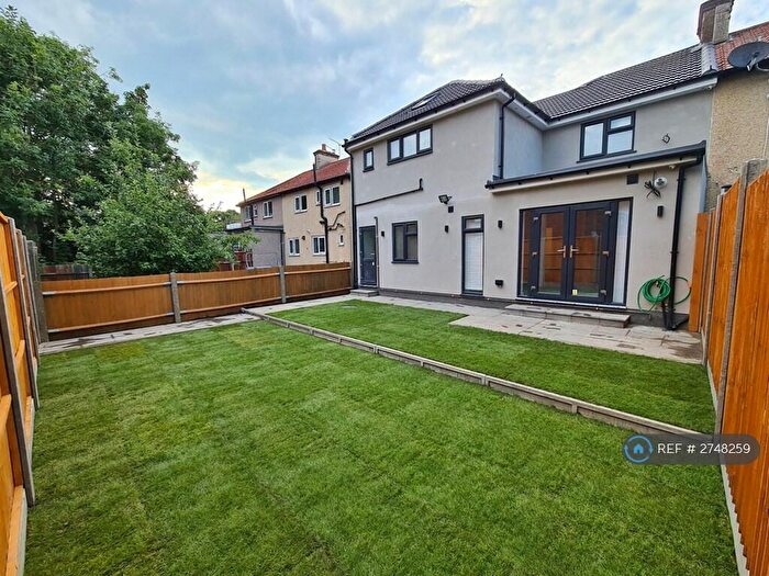 2 Bedroom Flat To Rent In Nelson Road, Stanmore, HA7