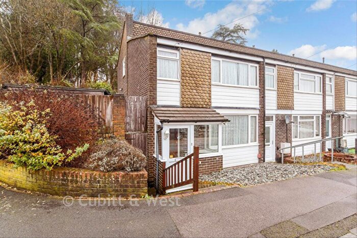 2 Bedroom End Of Terrace House For Sale In Rough Rew, Dorking, Surrey, RH4