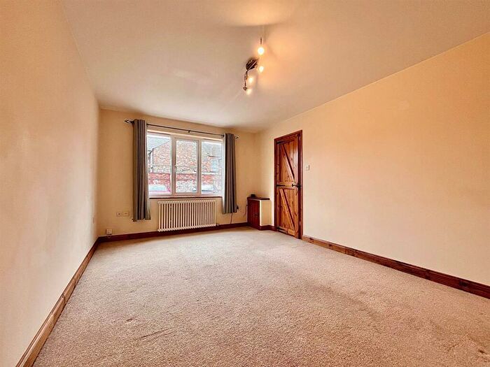 2 Bedroom Terraced House For Sale In Gordon Road, Great Yarmouth, NR31