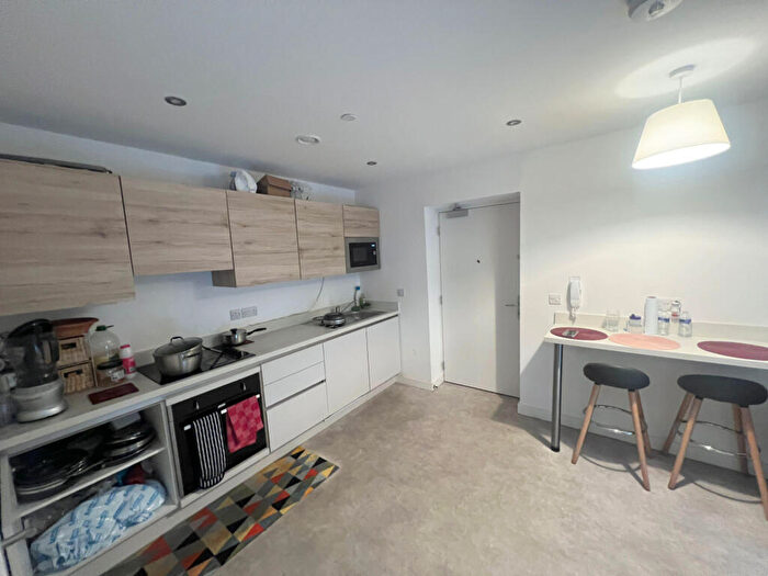 1 Bedroom Apartment To Rent In Henry Street, S3