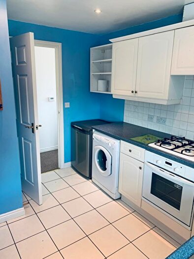 3 Bedroom Flat To Rent In Columbia Road, Broxbourne, EN10