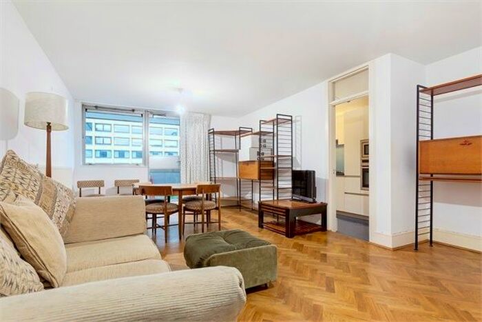 2 Bedroom Flat To Rent In Rennie Court, Upper Ground, London, SE1