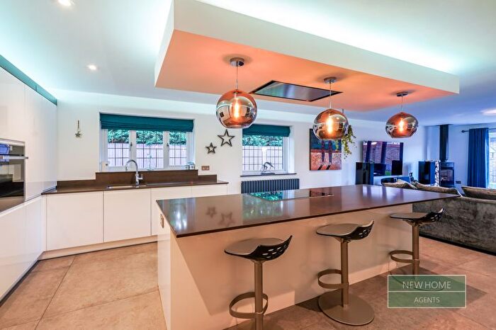 2 Bedroom Detached Bungalow For Sale In Stock Dove Close, Preston, PR3