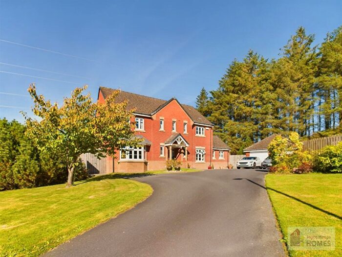 5 Bedroom Detached House For Sale In Torrance Wynd, Crutherland Gate, East Kilbride, G75