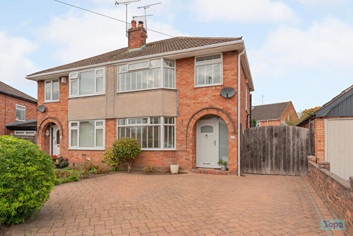3 Bedroom Semi-Detached House For Sale In Abbots Way, Neston, CH64