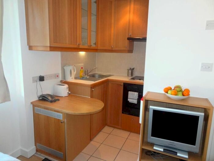 Studio To Rent In Fulham Palace Road, Hammersmith, London, W6