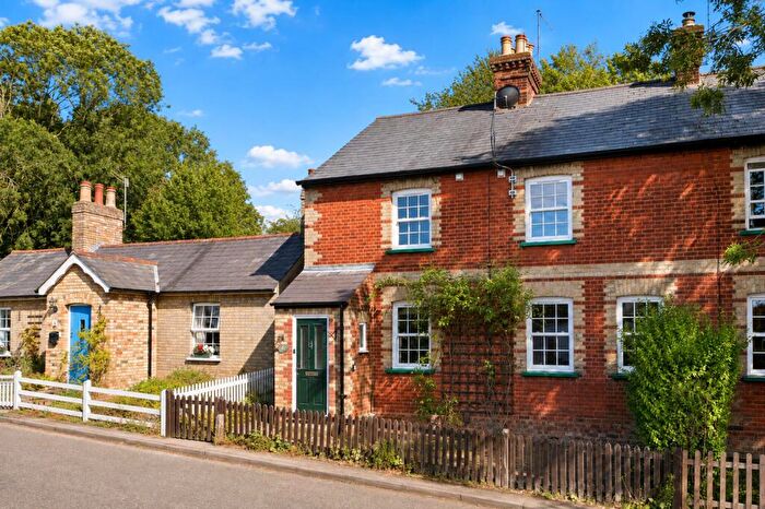 3 Bedroom House To Rent In Dixons Hill Close, Welham Green, North Mymms, Hatfield, AL9