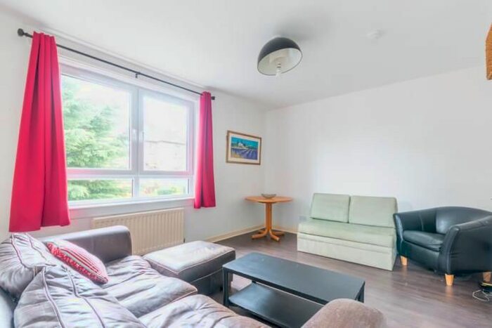 2 Bedroom Flat To Rent In Loganlea Road, Edinburgh, EH7
