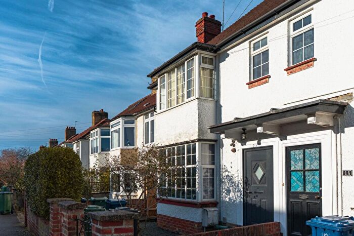 2 Bedroom Flat For Sale In Cavell Road, Iffley, Oxford, OX4