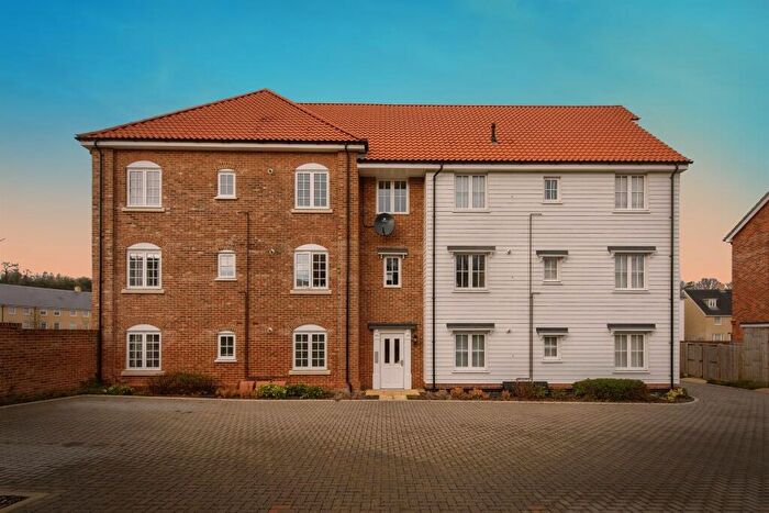 2 Bedroom Flat For Sale In Quarry Avenue, Needham Market, Ipswich, IP6