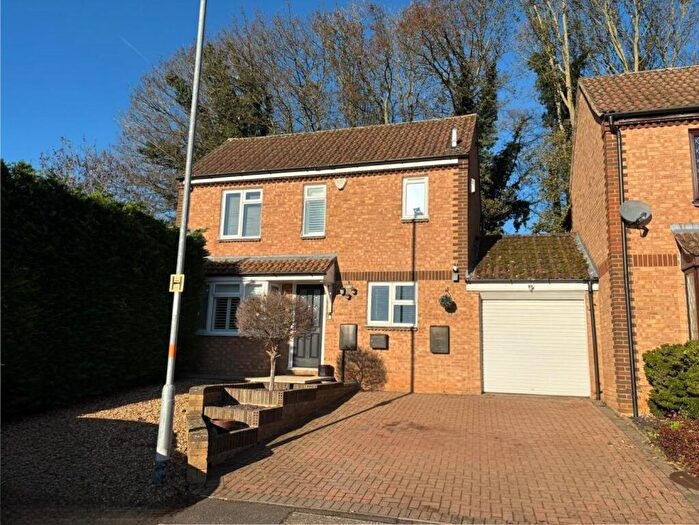 3 Bedroom Link Detached House For Sale In Ecton Park Road, Ecton Brook, Northampton, NN3