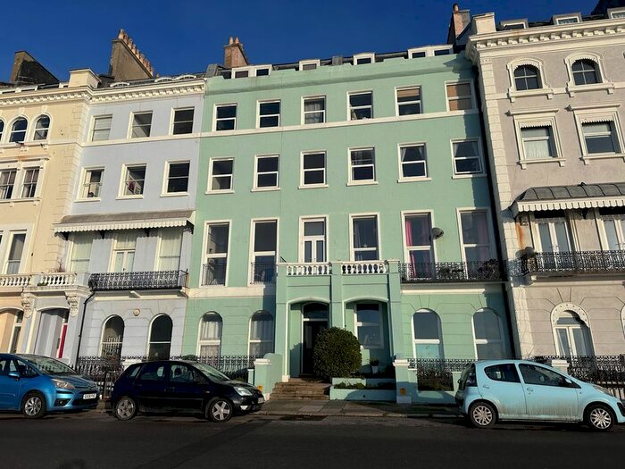 2 Bedroom Flat To Rent In - Marina, St Leonards-On-Sea, TN38