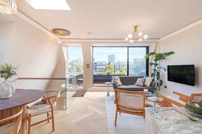 4 Bedroom Flat To Rent In Aldridge Road Villas, London, W11