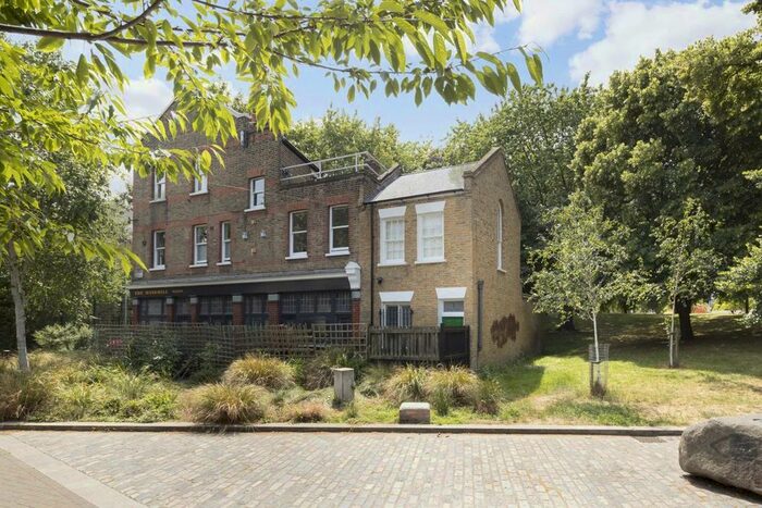 2 Bedroom Property To Rent In Priory Mews, London, SW8