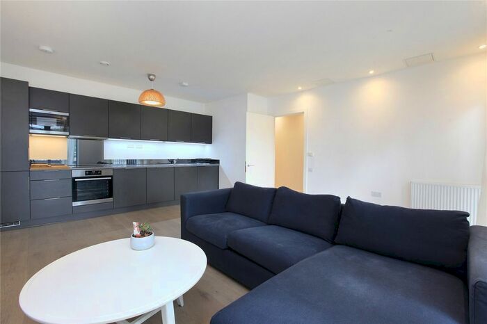 2 Bedroom Flat To Rent In Constance Court, Chatfield Road, Battersea, London, SW11