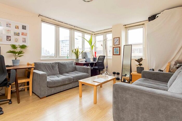 2 Bedroom Flat To Rent In Commercial Road, Aldgate, E1