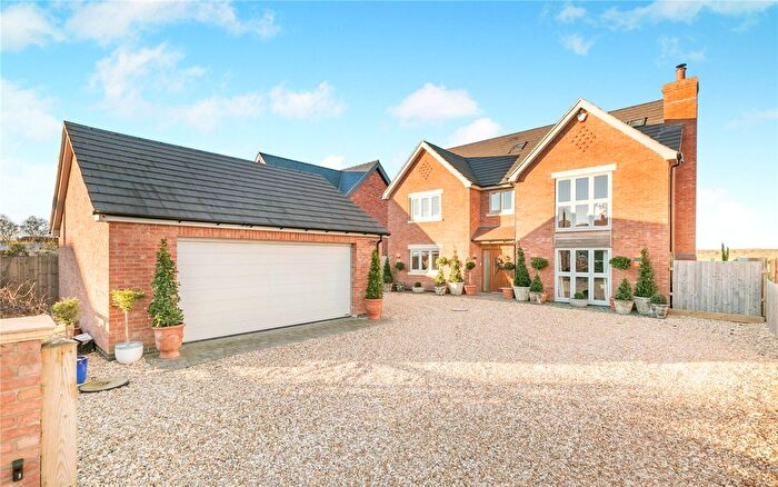 6 Bedroom Detached House For Sale In Bay Tree House, Swinderby Road, Norton Disney, Lincoln, LN6