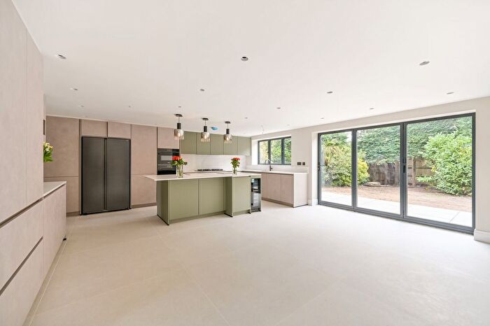 5 Bedroom Detached House For Sale In Highgrove Park, Maidenhead, Maidenhead, SL6
