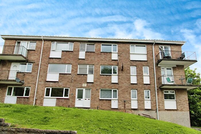 3 Bedroom Maisonette For Sale In St. Fagans Rise, Cardiff, CF5