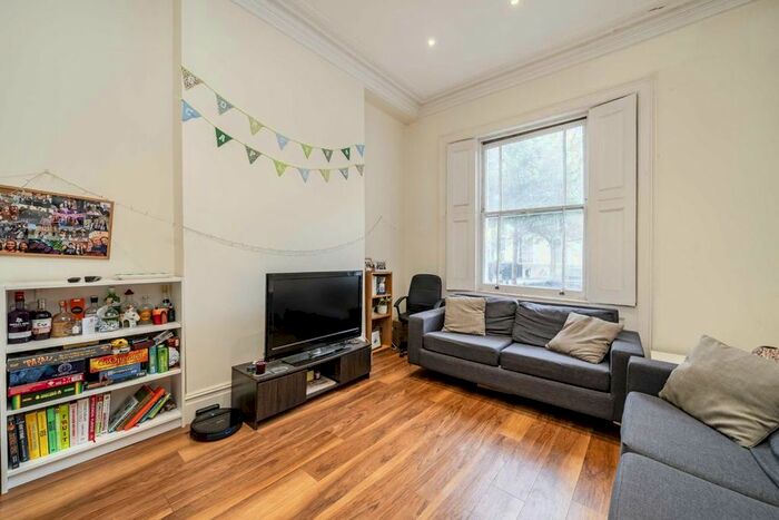 2 Bedroom Flat To Rent In Sutherland Street, London, SW1V