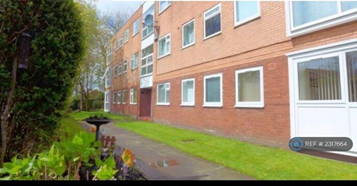 2 Bedroom Flat To Rent In Rivington, Salford, M6