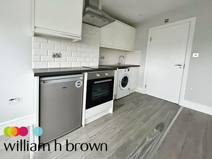 1 Bedroom Flat To Rent In Grange Farm Park, Whitehall Road, Colchester, CO2