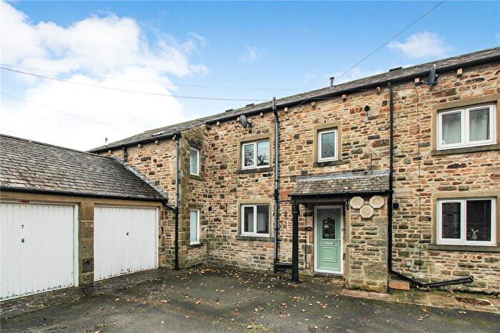 3 Bedroom House For Sale In Bainbridge Wharf, Farnhill, Keighley, North Yorkshire, BD20