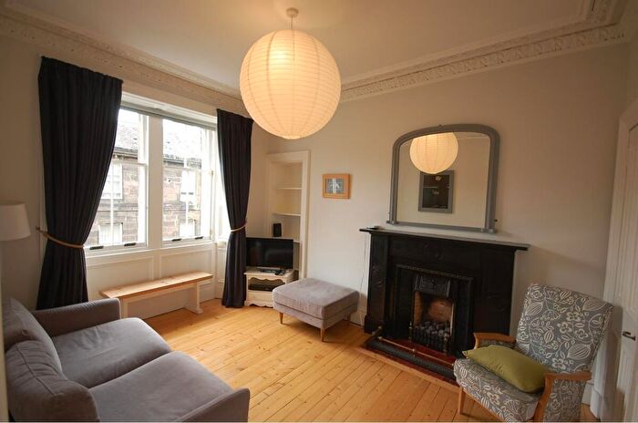 2 Bedroom Flat To Rent In Grove Street, Edinburgh, EH3