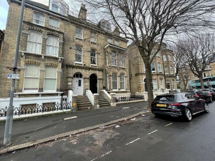 Studio To Rent In Tisbury Road, Hove, BN3