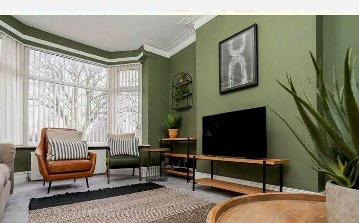 4 Bedroom Terraced House To Rent In Mitcham, CR4