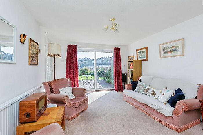 2 Bedroom Detached Bungalow For Sale In Carlson Gardens, Lutterworth, LE17