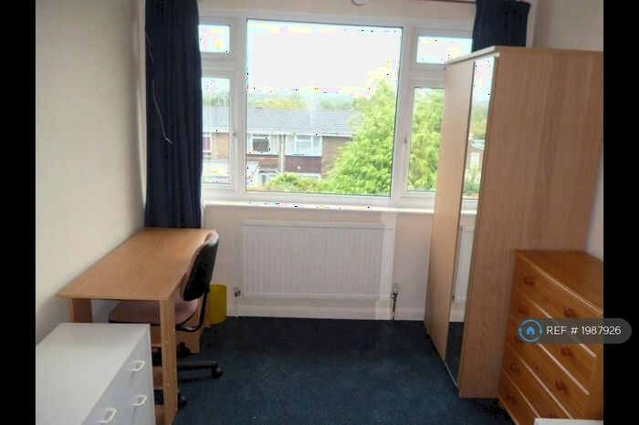 4 Bedroom Terraced House To Rent In Otham Close, Canterbury, CT2