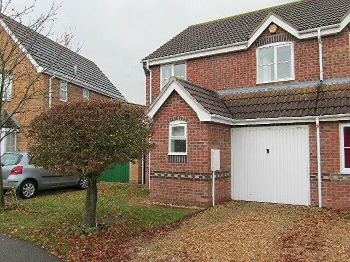 3 Bedroom Semi-Detached House To Rent In Stephenson Close, Boston, PE21